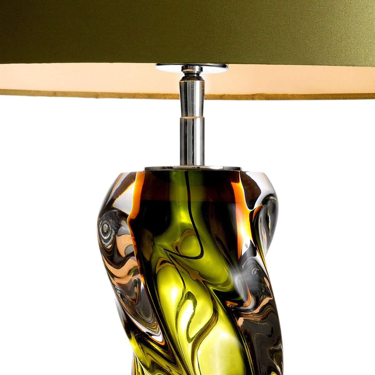 Eichholtz Table Lamp Carnegie a lively effect. Its elegant shape and fascinating texture is amplified by a round olive