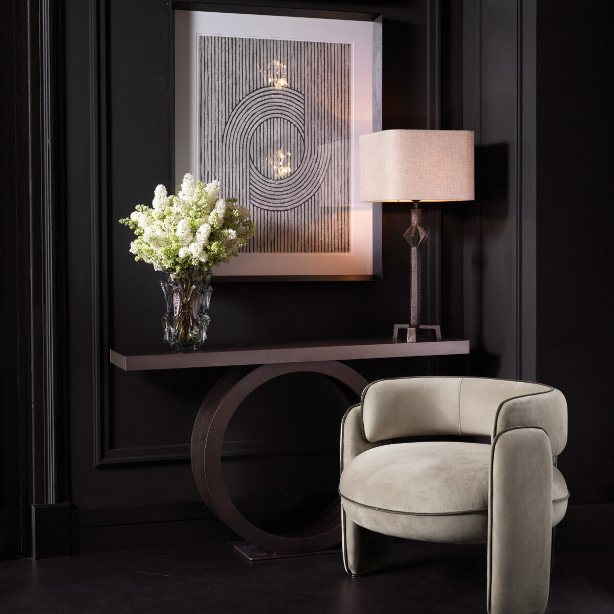 Eichholtz Vase Aila L perfect fit for a coffee table, console or empty shelf in your home. Use this