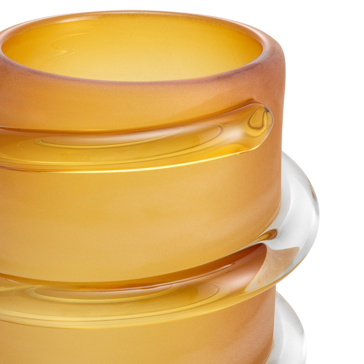 Eichholtz Vase Eliano S vase pairs refined design with elevated materials for a statement in any luxury interior. Expertly