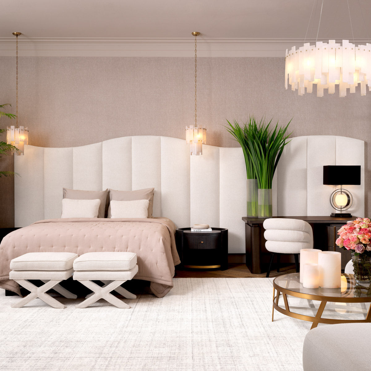 Eichholtz Vase Haight M for a statement in any luxury interior. Expertly made for enduring style and everyday elegance.