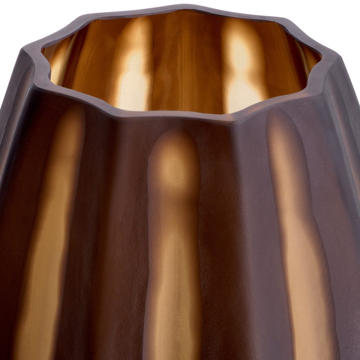 Eichholtz Vase Tiara S this vase pairs refined design with elevated materials for a statement in any luxury interior.