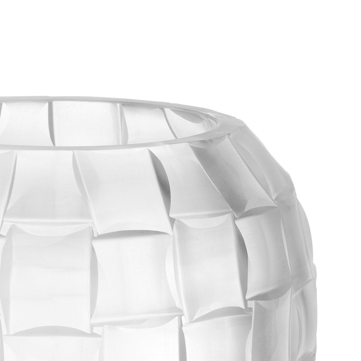 Eichholtz Vase Varese S elevated materials for a statement in any luxury interior. Expertly made for enduring style and