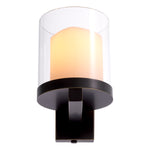 Eichholtz Wall Lamp Donovan Lamp Donovan is the perfect atmospheric addition to both contemporary and traditional interiors. Supplied with