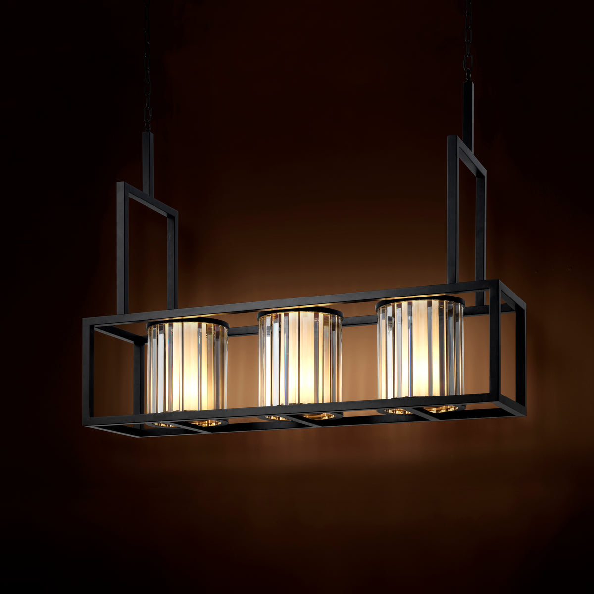 Eichholtz Chandelier Carducci black finish Radiating urban sophistication, the Carducci chandelier with black alabaster look pairs geometric de