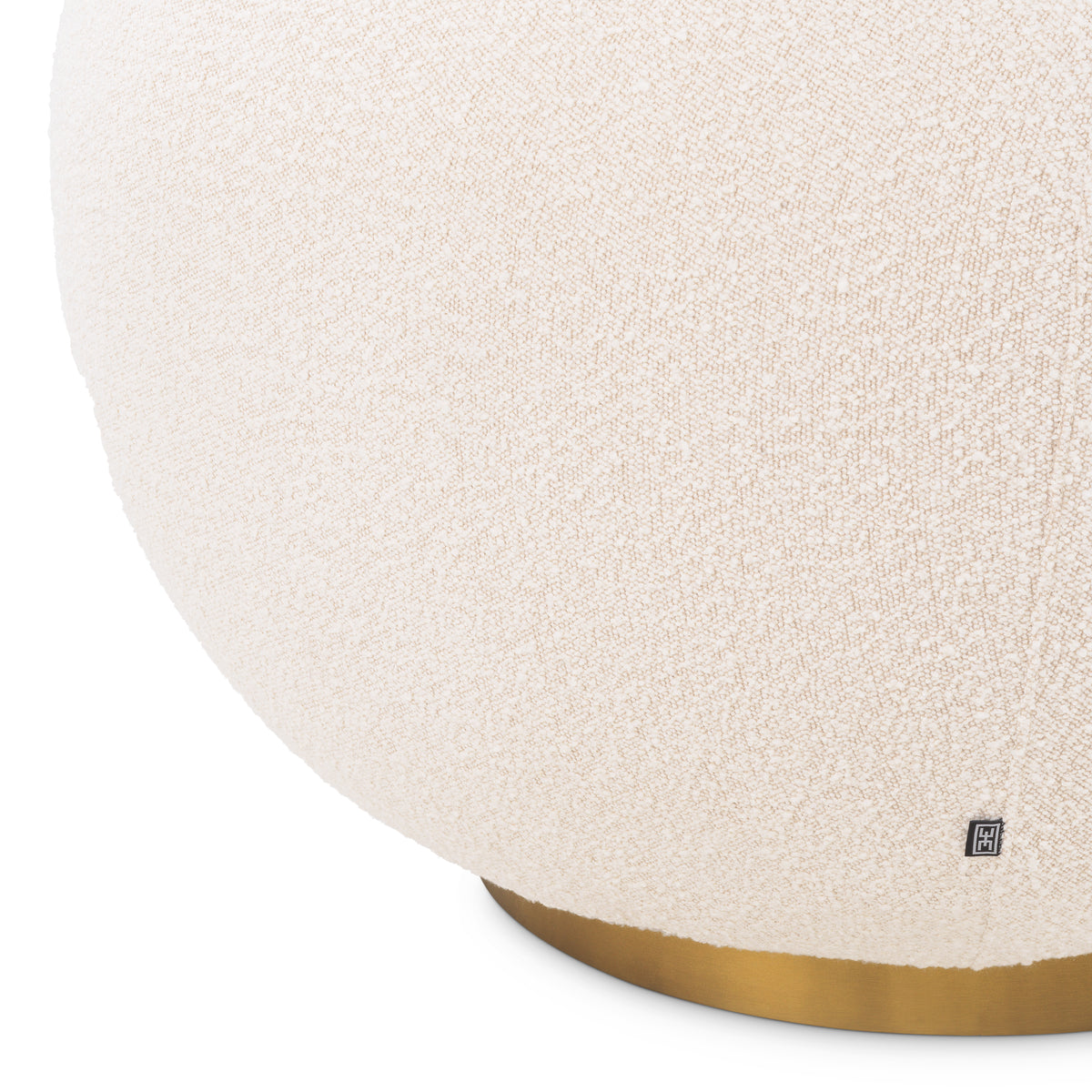 Eichholtz Swivel Chair Bollinger bouclé cream Bring a unique flair to any room with the charming Bollinger Swivel Chair. Whether you are looking f