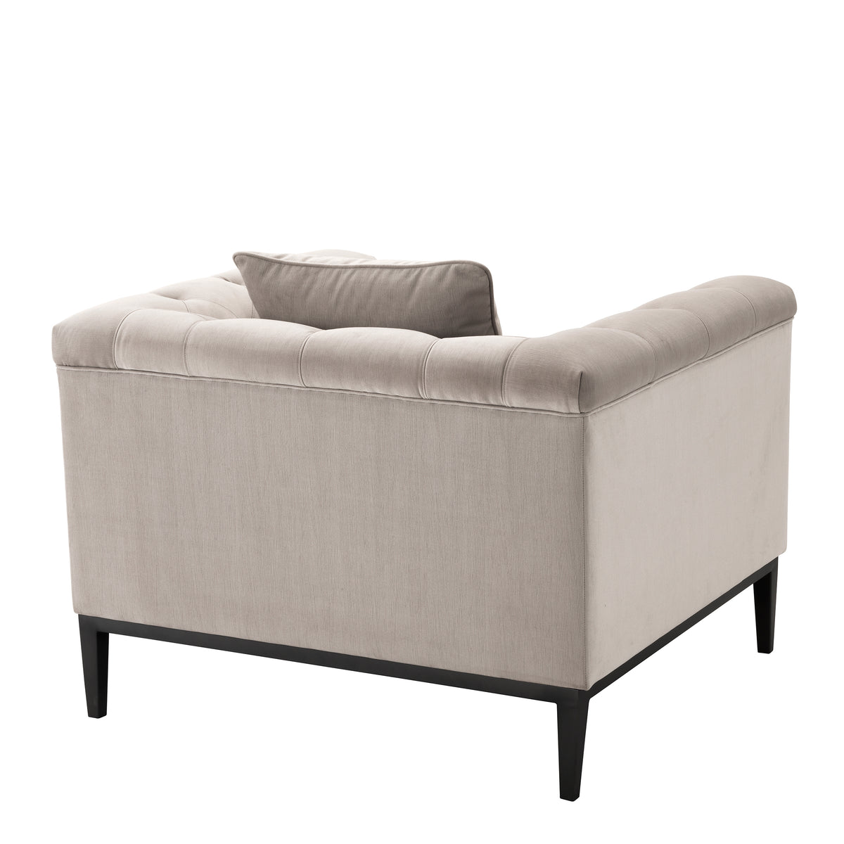 Eichholtz Chair Cesare pebble grey Inspired by the classic Chesterfield furniture, the Cesare Chair in pebble grey upholstery offers a