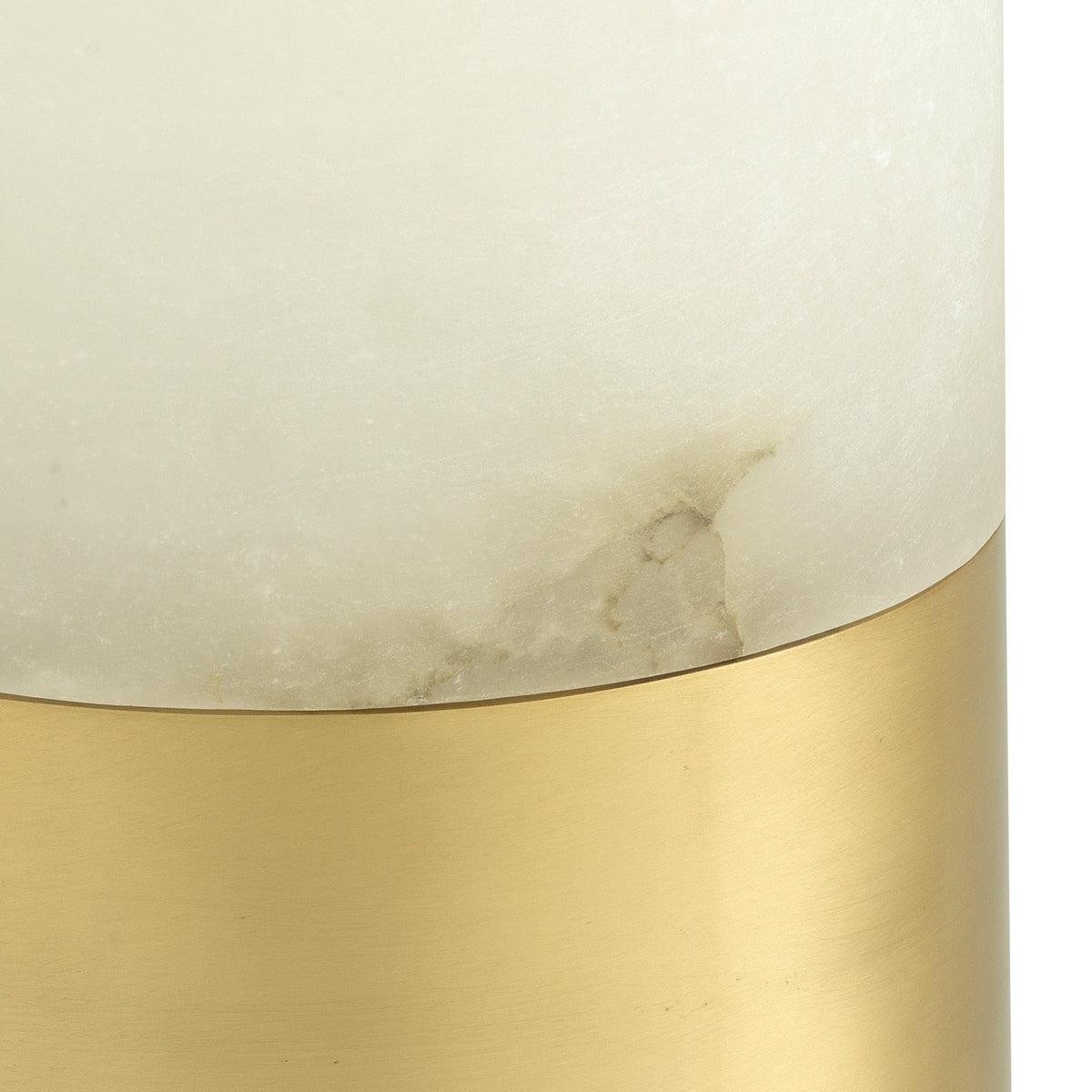 Eichholtz Table Lamp McLean ø 20 cm alabaster antique brass finish Aesthetically pleasing due to its understated design, the large McClean table lamp fits 