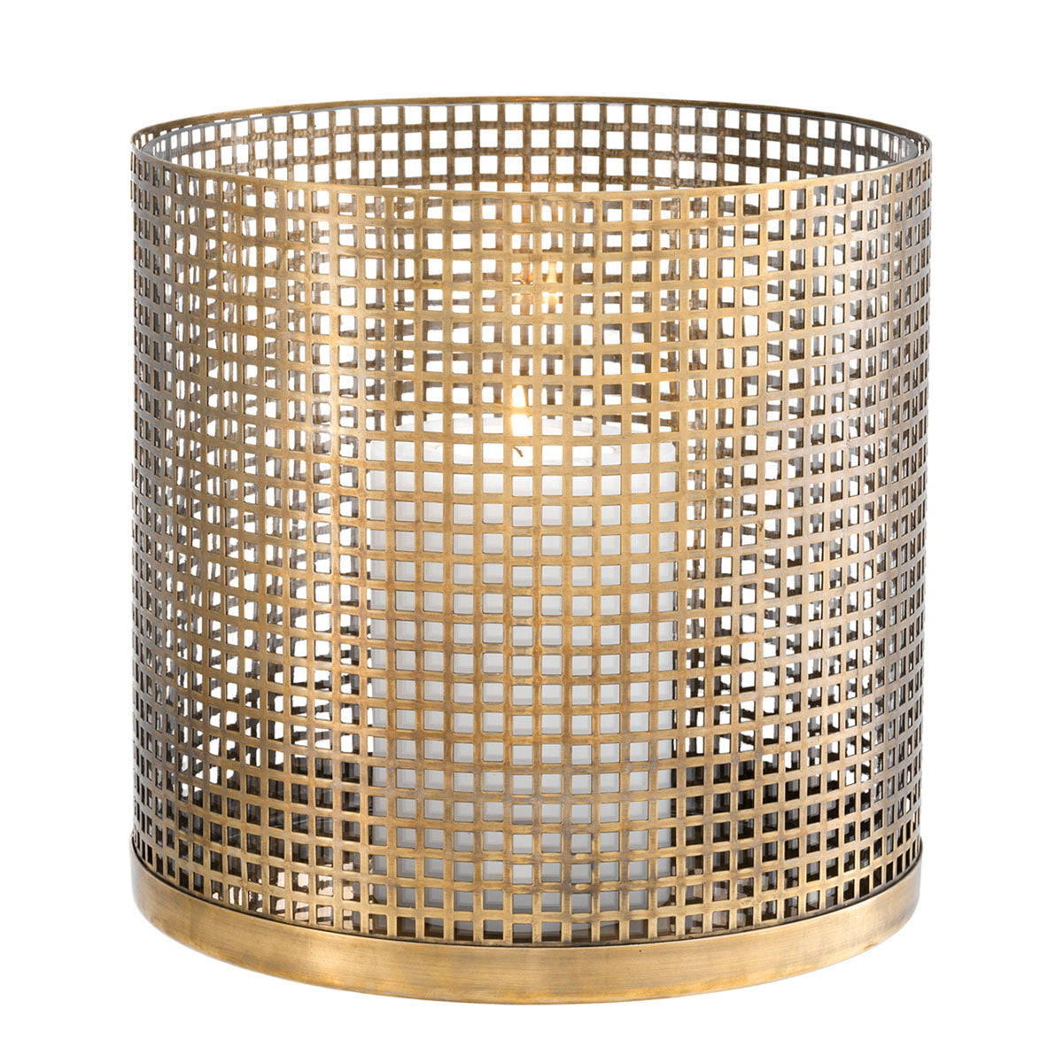 Eichholtz Hurricane Sterling vintage brass finish Create a warm and welcoming atmosphere in your home with the Sterling Hurricane. This gorgeous candl