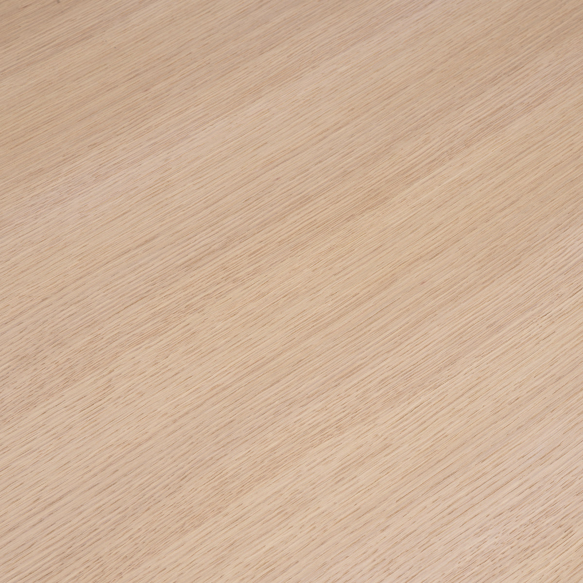 Eichholtz Dining Table Motto natural oak veneer Immerse yourself in the world of opulence with the Motto Dining Table. A masterpiece of unparalleled