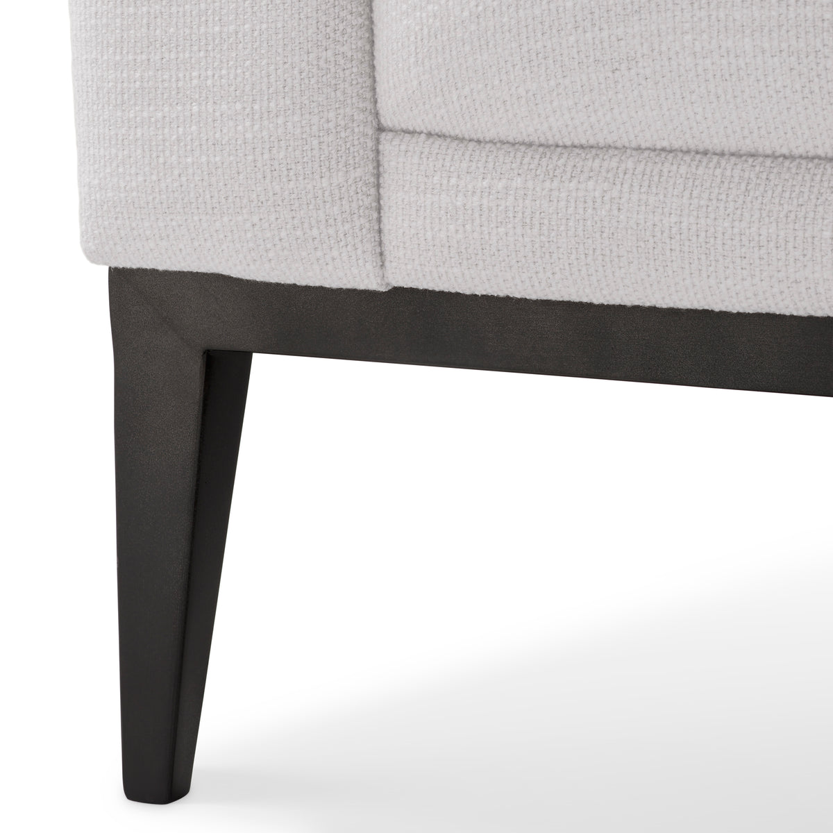 Eichholtz Chair Aurelio avalon white Invite the glamour and luxury of boutique hotels into your home with the Aurelio Chair. A contempora