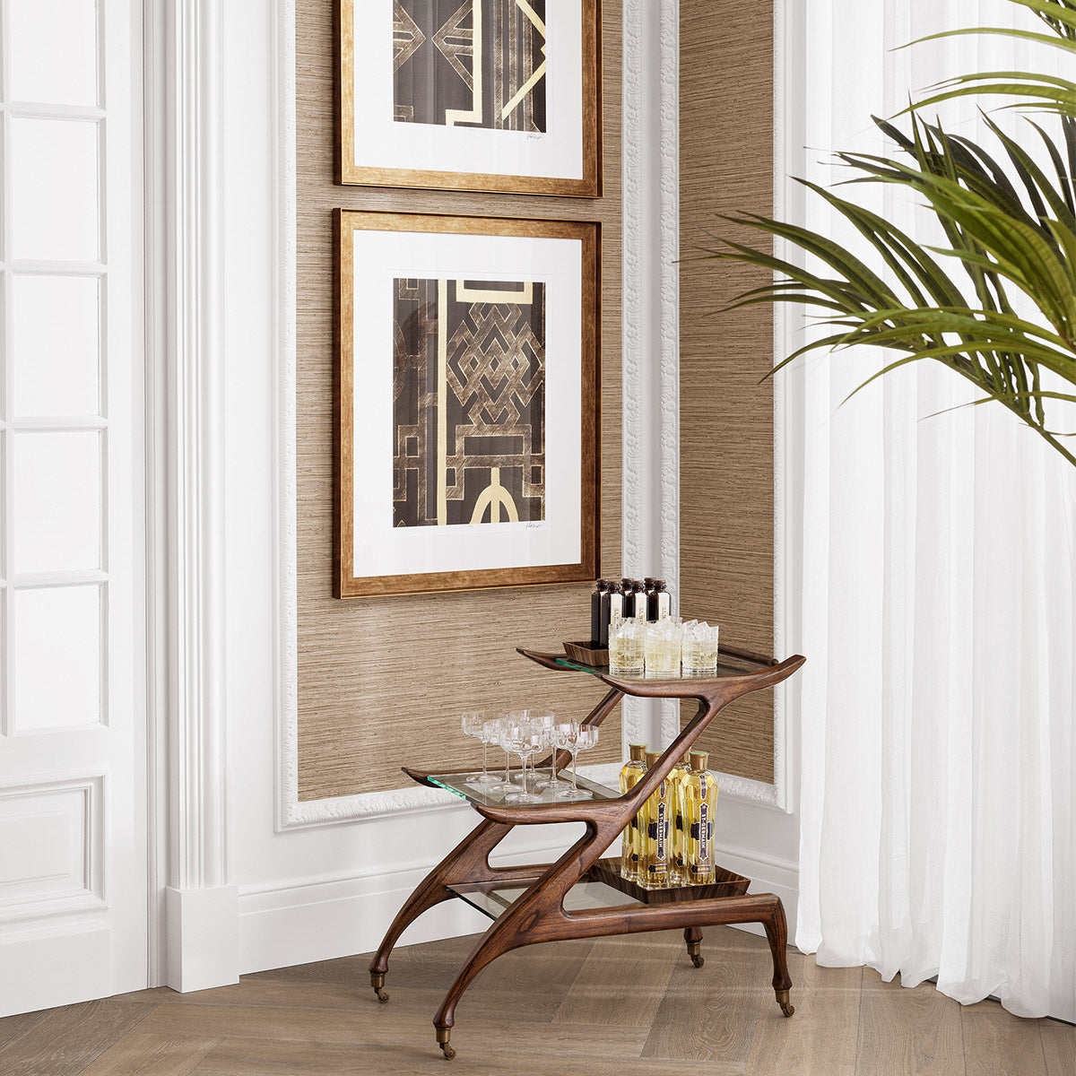 Lifestyle angle of Trolley Manzo Double with refined Classic Brown, Clear Glass tones (Image 8)