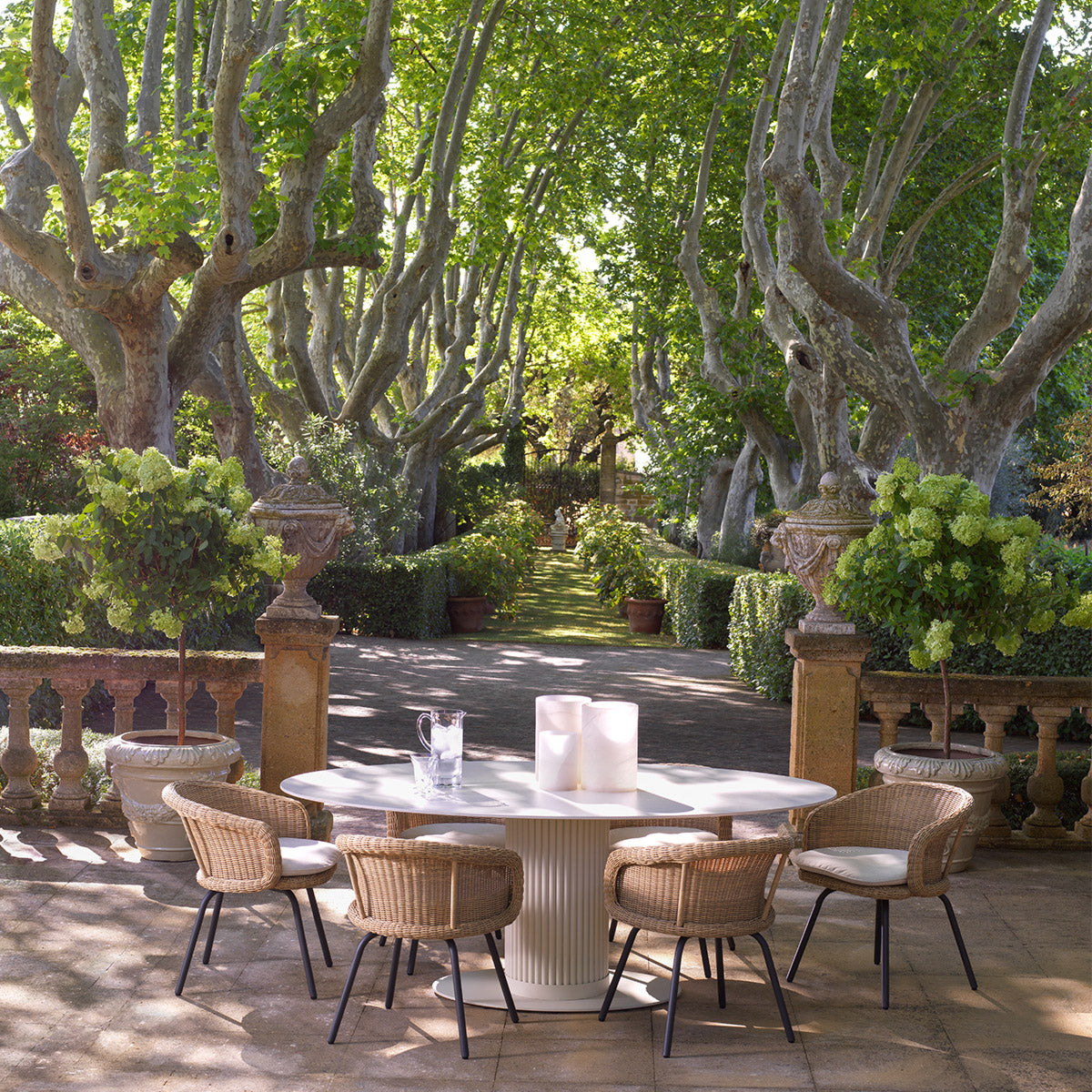 Dining Table Volterra Oval Sand finish | cream ceramic top Outdoor 119757 3