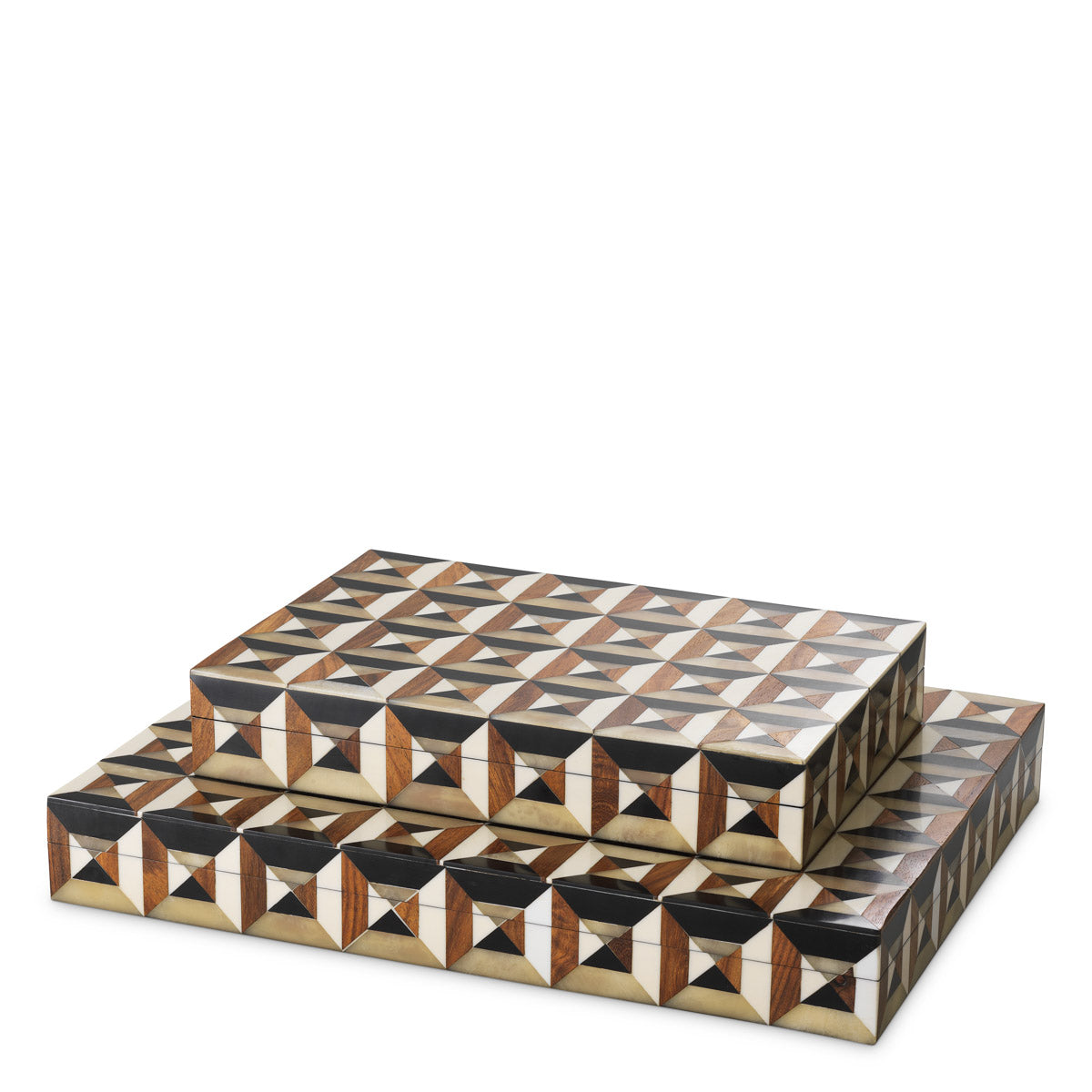 Angled view of Box Marwood L showing proportions and detailing (Image 3)