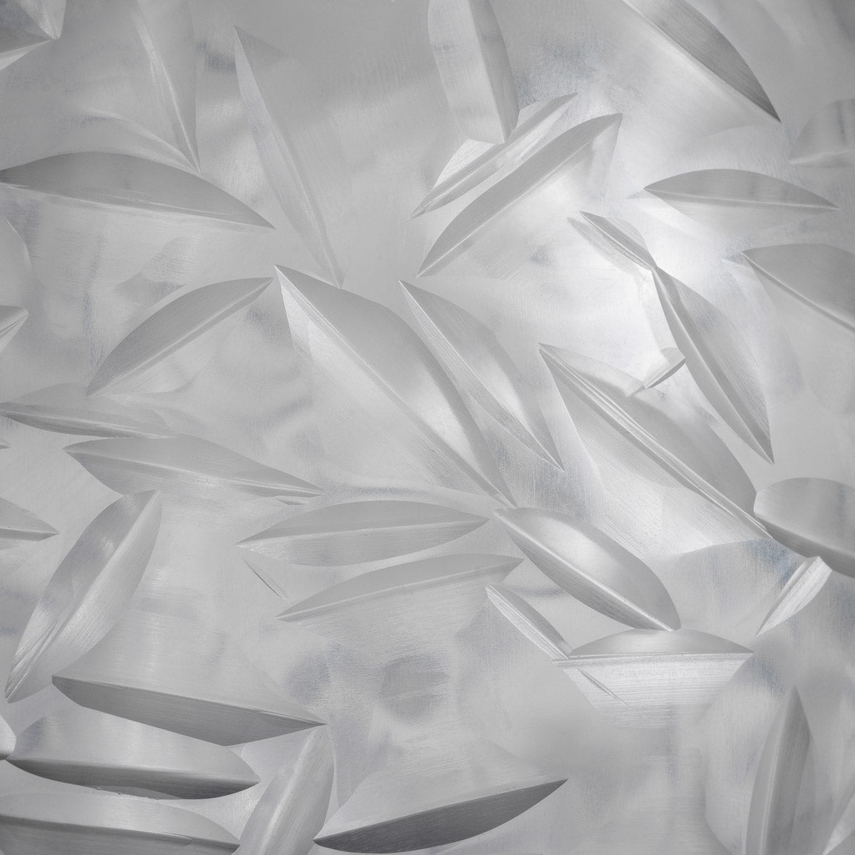 Detail shot of Vase Hadleigh craftsmanship — Glass accents (Image 5)