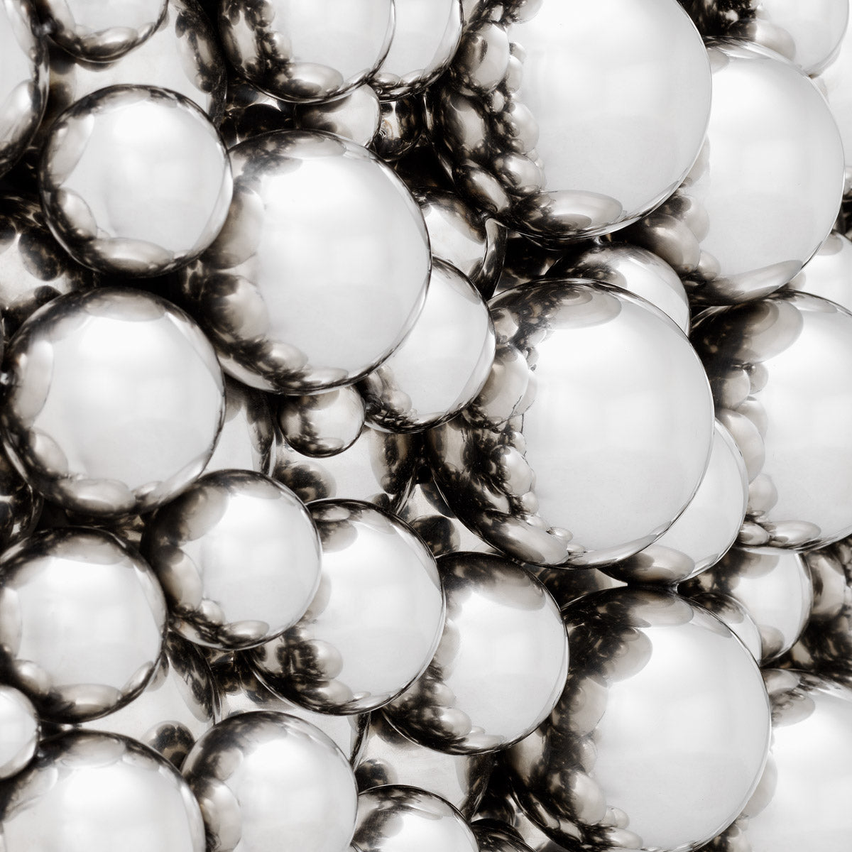 Alternate perspective of Wall Object Silvershore — Polished Steel finish (Image 6)