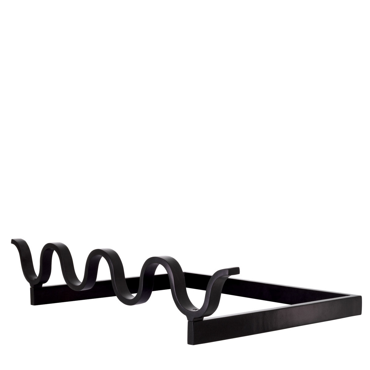 Eichholtz Andiron Barlieu sturdy metal firedog is provided with a black finish. The waved bar at the front