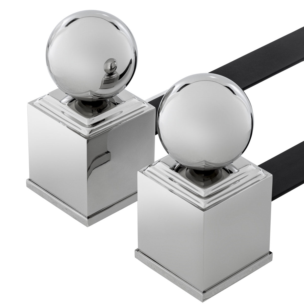 Eichholtz Andiron Viviers set of 2 chimney. This keeps the fire burning better. Due to their classic design and polished nickel