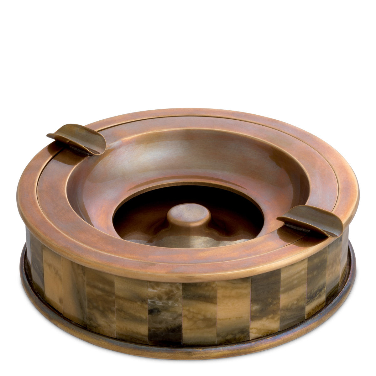 Eichholtz Ashtray Bonham brass finish and faux horn craftsmanship, exudes elegance and luxury. The Bonham ashtray is more