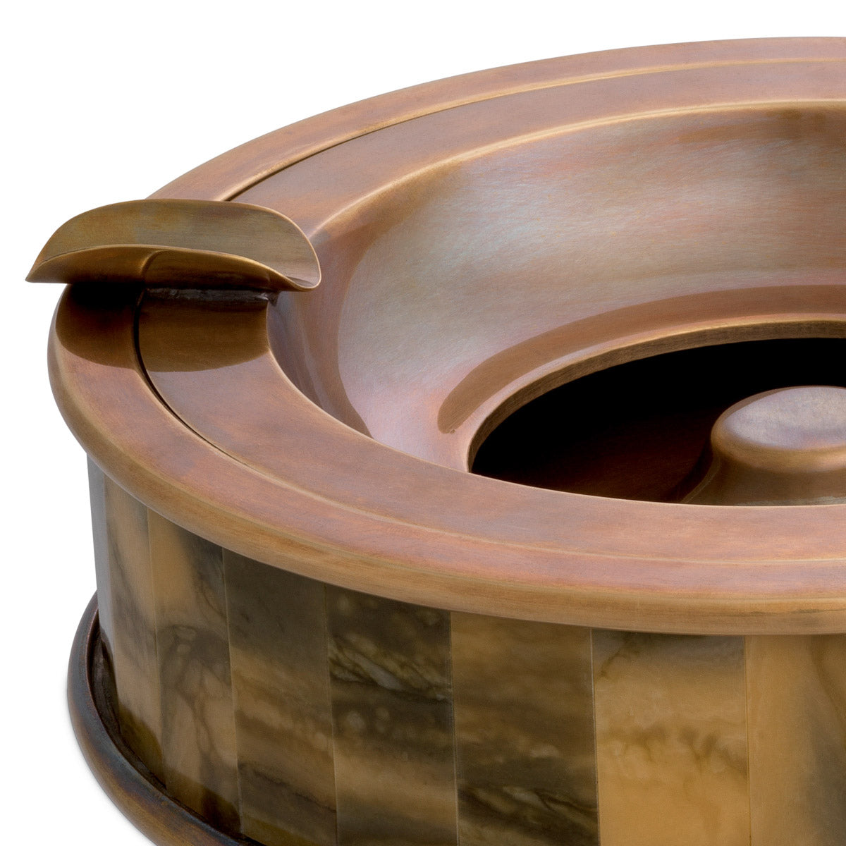 Eichholtz Ashtray Bonham charm and artisan sophistication to your decor. Ashtray Bonham Crafted by Eichholtz this ashtray pairs