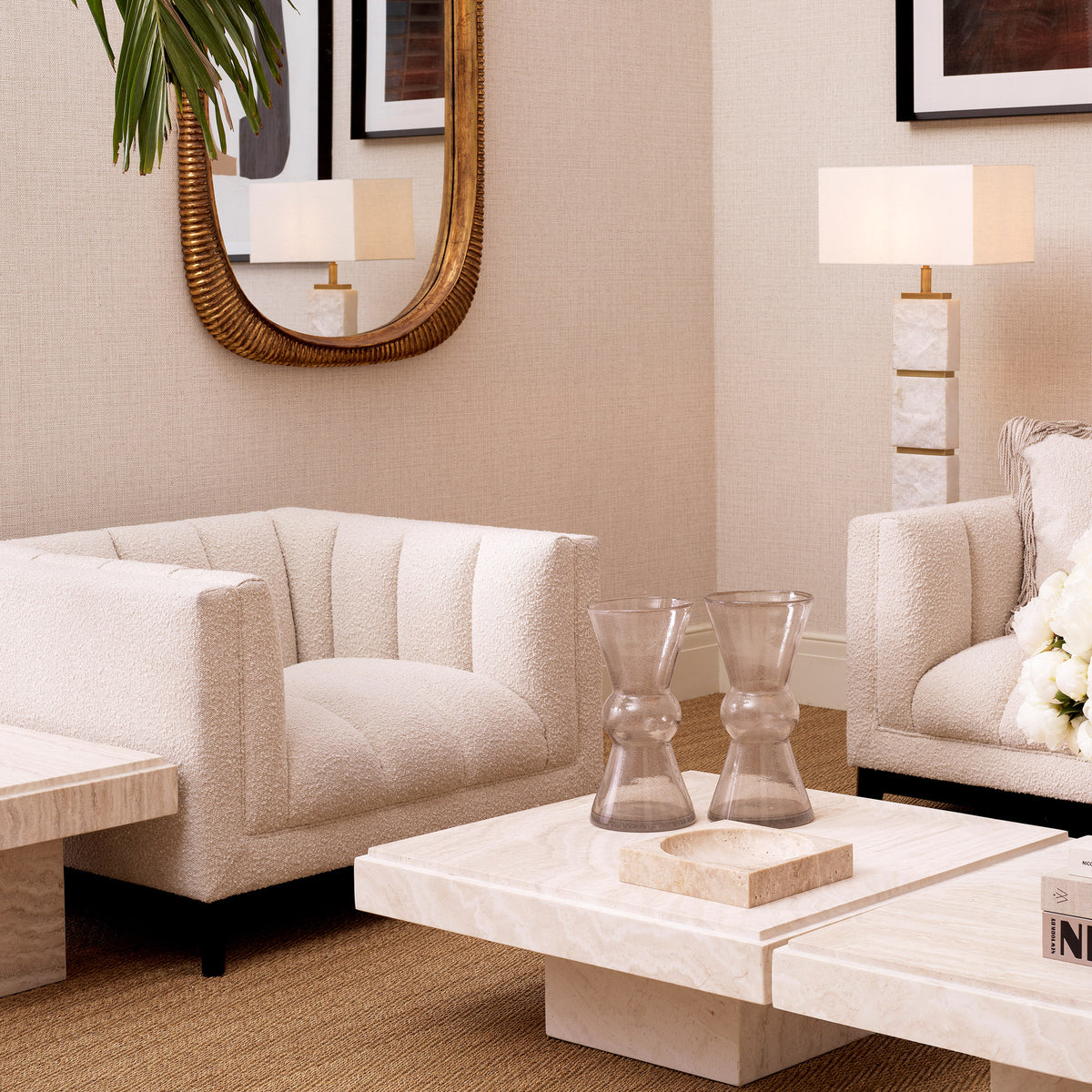 Eichholtz Chair Ditmar lots of charm and warmth to your living room. The deep channel stitching of the