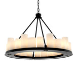 Eichholtz Chandelier Commodore Round the authentic formation of melting wax. The bottom of the plate features 4 recessed LED