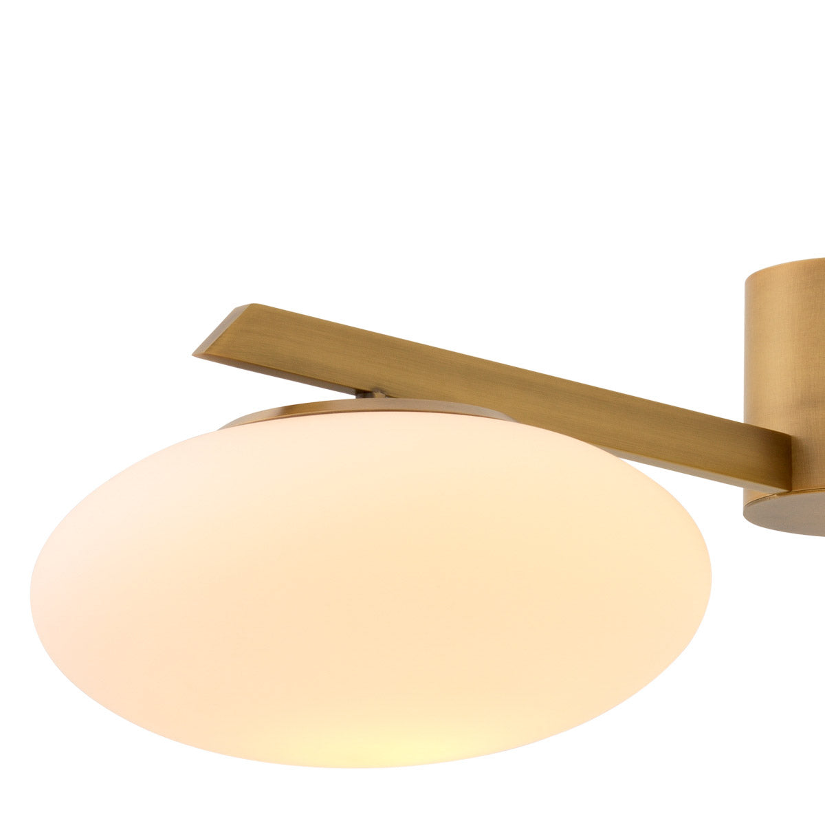 Eichholtz Chandelier Evergreen S Eichholtz this pendants/lanterns/chandelier pairs refined design with elevated materials for a statement...