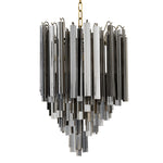 Eichholtz Chandelier Salerno replica chandelier with brass finish exudes the vibrant atmosphere of the roaring 1920s. Several tapered