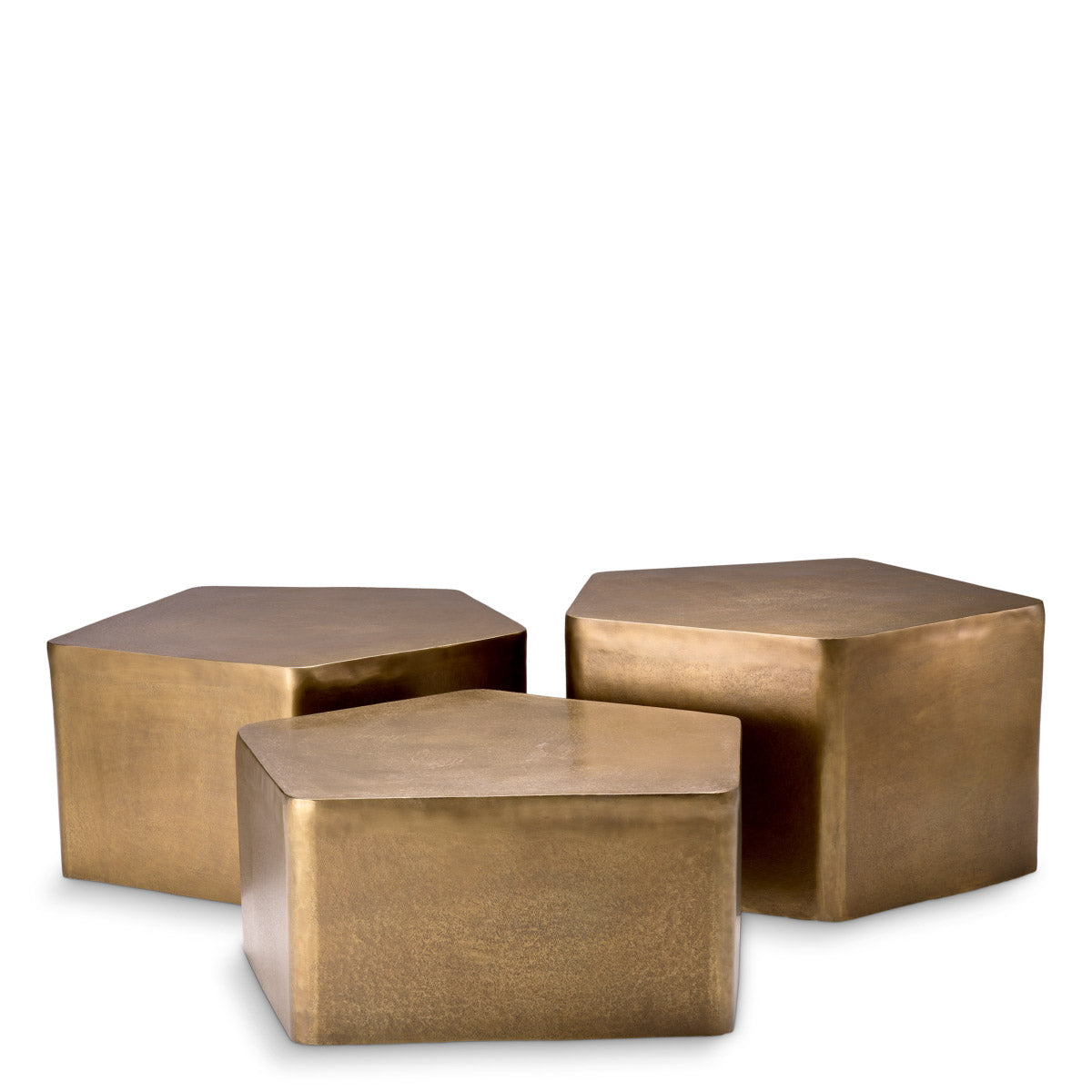 Eichholtz Coffee Table Veenazza set of 3 Embrace an aura of sophistication with the Eichholtz Veenazza Coffee Table set. A tribute to