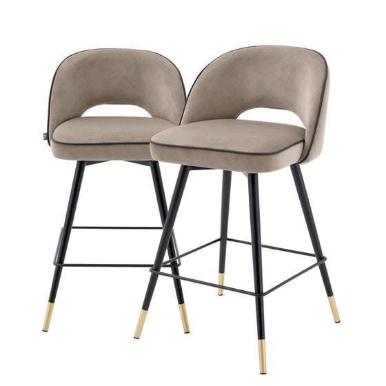 Eichholtz Counter Stool Cliff Create a wow-worthy interior with the Cliff Counter Stool in Savona greige velvet, that comes