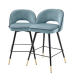 Eichholtz Counter Stool Cliff Create a wow-worthy interior with the Cliff Counter Stool in Savona blue velvet, that comes