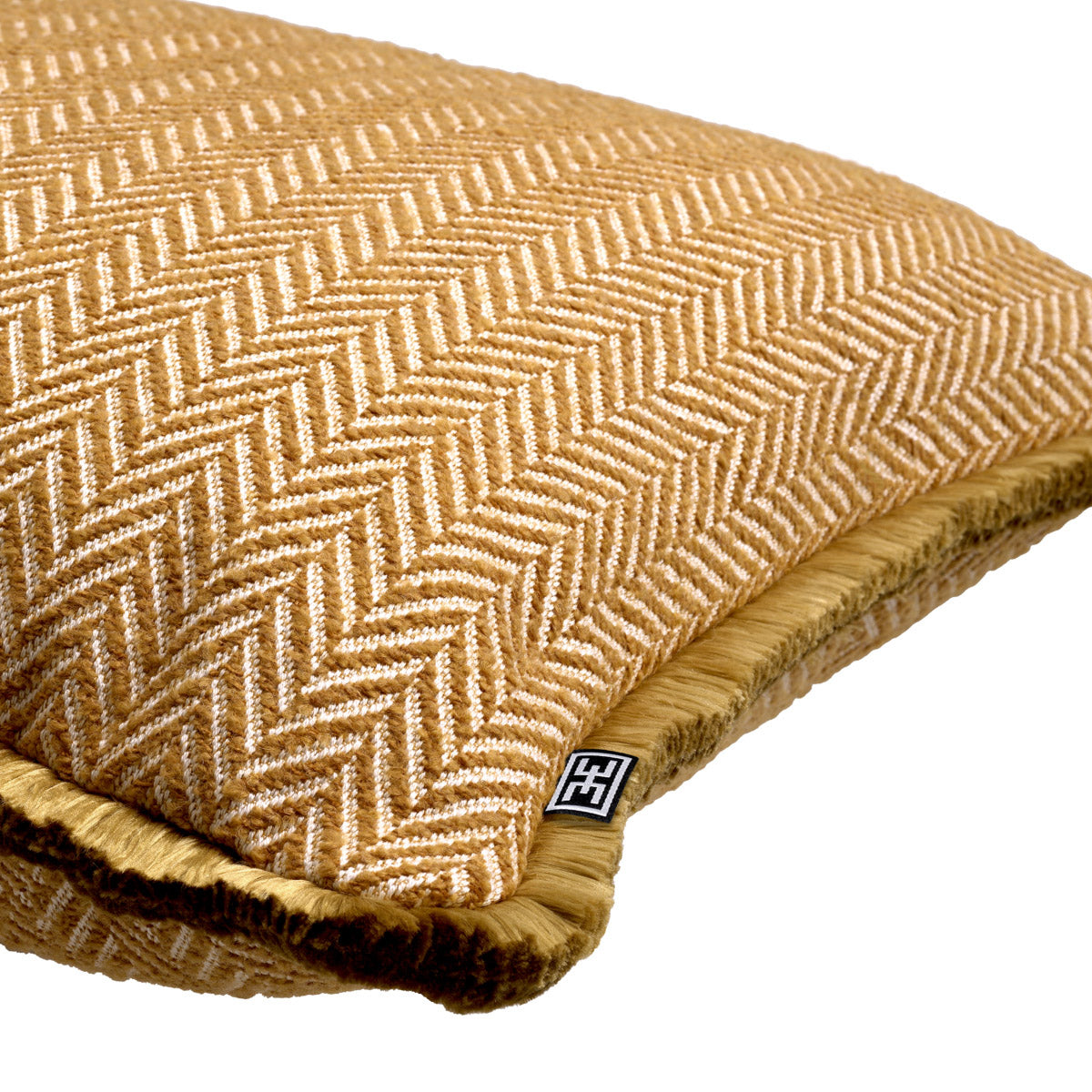 Eichholtz Cushion Kauai S elegance. With its generous dimensions it commands attention and adds a touch of chic to