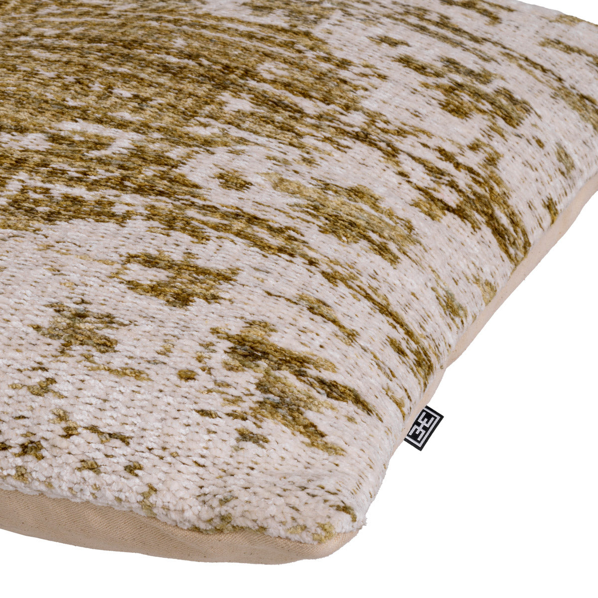Eichholtz Cushion Serene features a sophisticated ivory and vintage green pattern on luxurious fabric. Imbued with signature Eichholtz