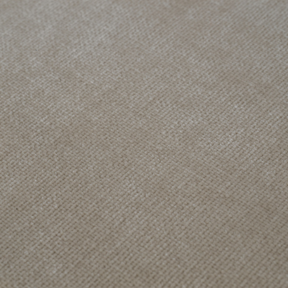 Eichholtz Dining Chair Cardinale of Mid-Century Modern flair. Dining Chair Cardinale Crafted by Eichholtz this dining chair pairs refined