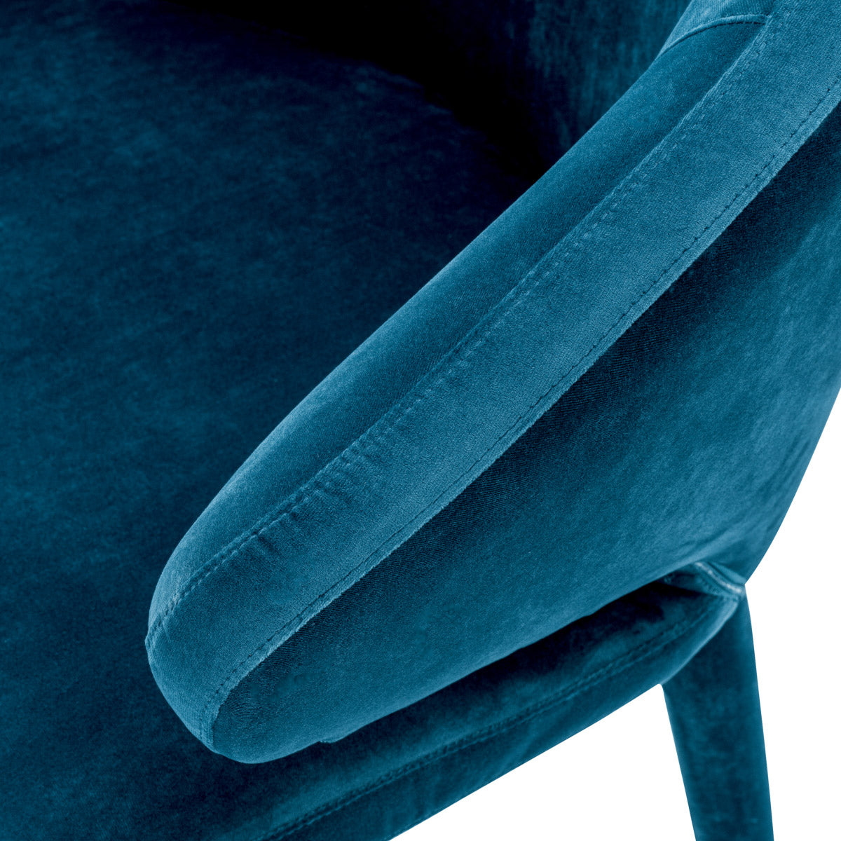 Eichholtz Dining Chair Cardinale showroom for design guidance.