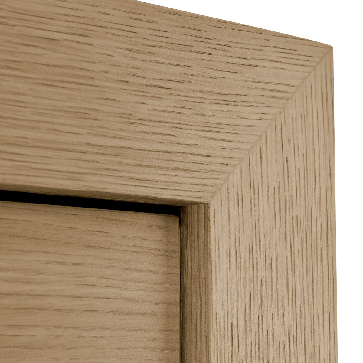 Eichholtz Dresser Metropolitan showcasing your art collection, adding timeless elegance to your home, and perfectly complementing the rest