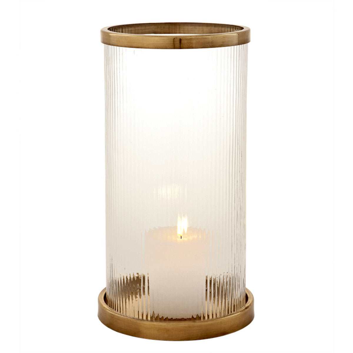 Eichholtz Hurricane Harrington L Enlighten your home décor with the Hurricane Harrington L. Hand blown by skilled glass artisans,