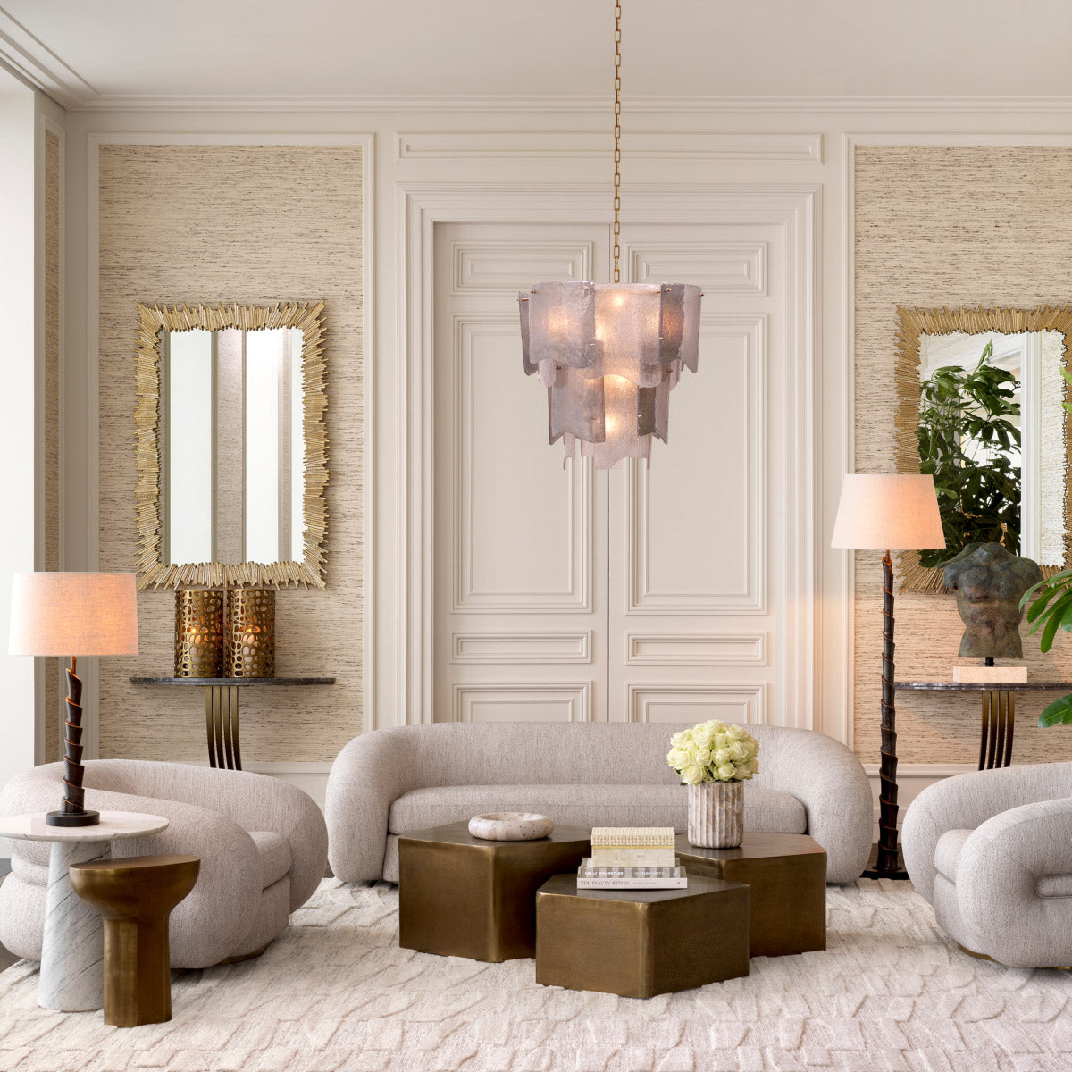 Eichholtz Mirror Bryant Its gold finish metal frame provides a luxurious touch to any living space, making this