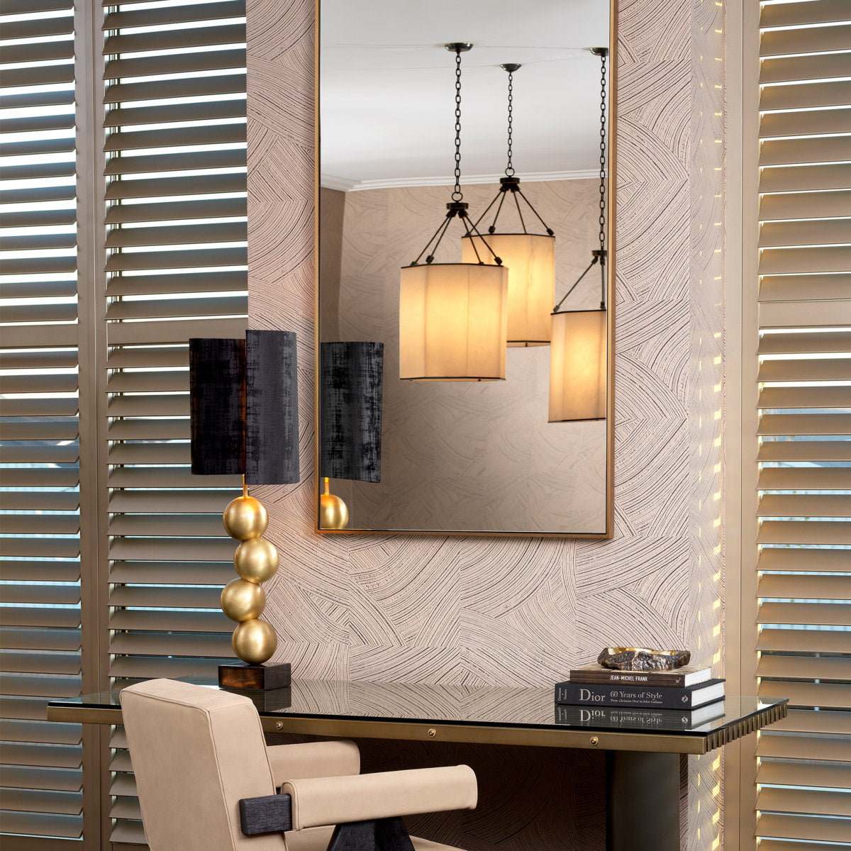 Eichholtz Mirror Redondo XL to any room without causing too much distraction. Its slim metal frame features a glamorous