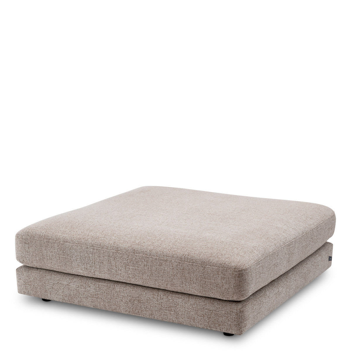 Eichholtz Ottoman Lounge Club Step into a realm of contemporary elegance with the Eichholtz Ottoman Club Lounge in Nuoro