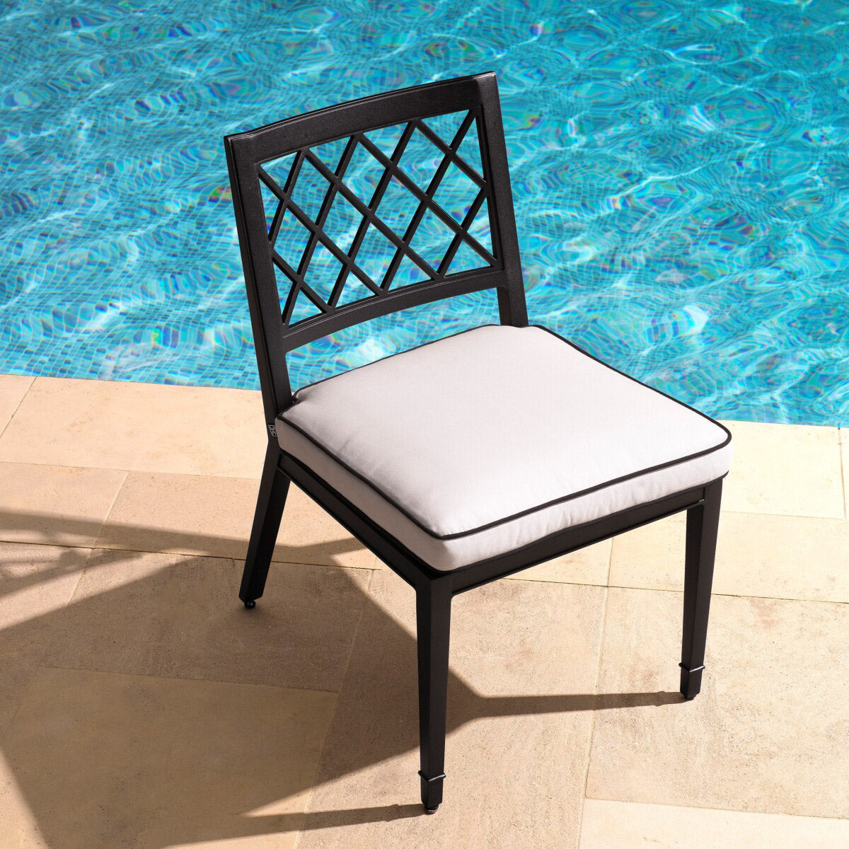 Eichholtz Outdoor Dining Chair Paladium for your conservatory, veranda, patio, balcony or garden. With its sophisticated look and matte b...