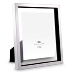 Eichholtz Picture Frame Mulholland XL Encase cherished memorabilia like photographs, postcards or entrance tickets in the silver-plated M...
