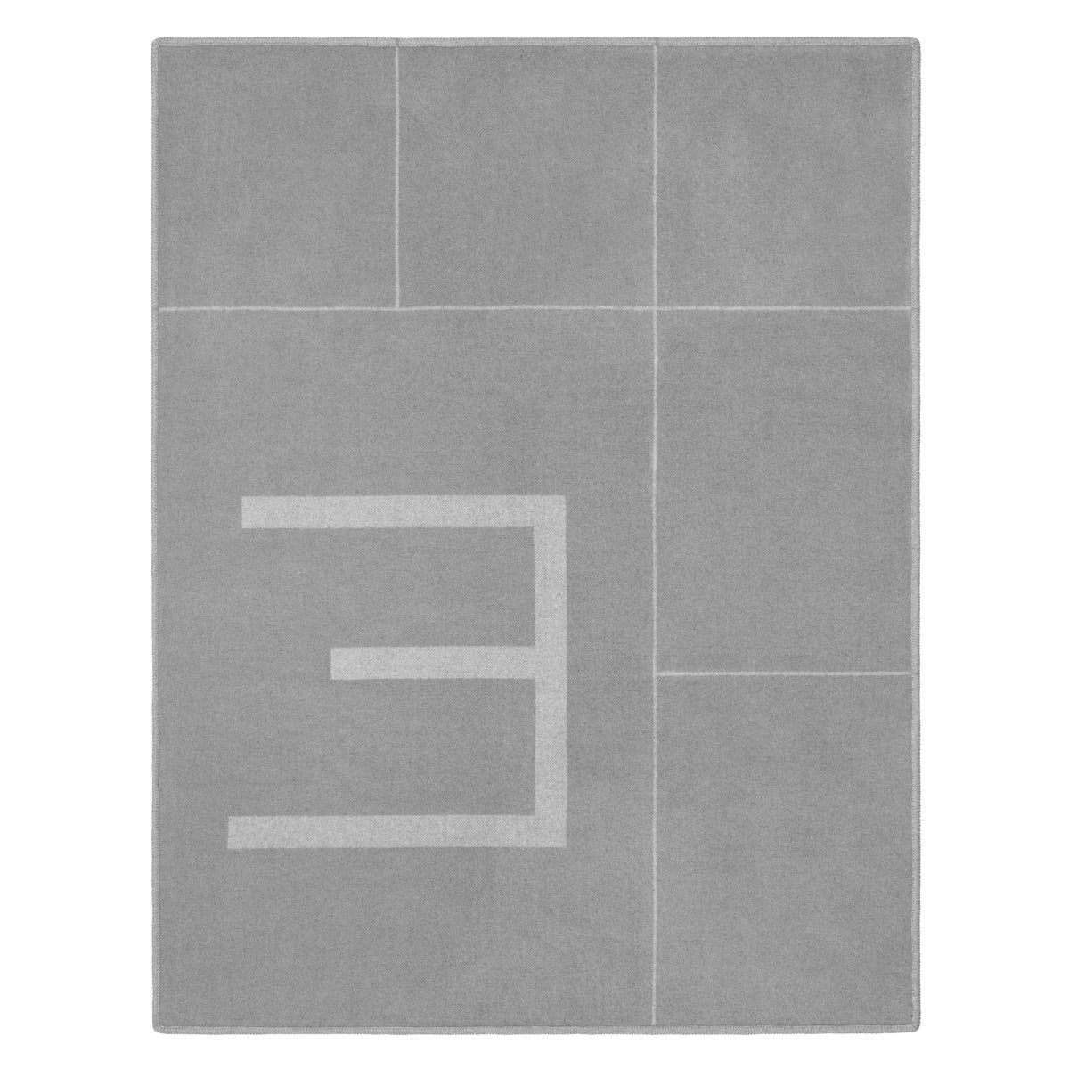 Eichholtz Plaid Rhoda plaid offers both warmth and elegance. Discover how Eichholtz brings exclusive lifestyle solutions to every