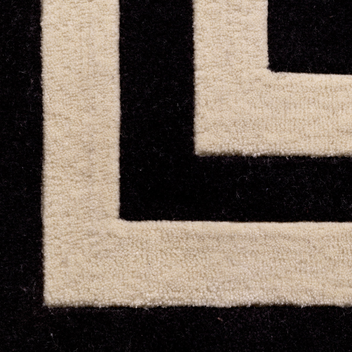 Eichholtz Rug Celeste 300 x 400 cm comfort and durability. Rug Celeste 300 x 400 cm Crafted by Eichholtz this carpet pairs