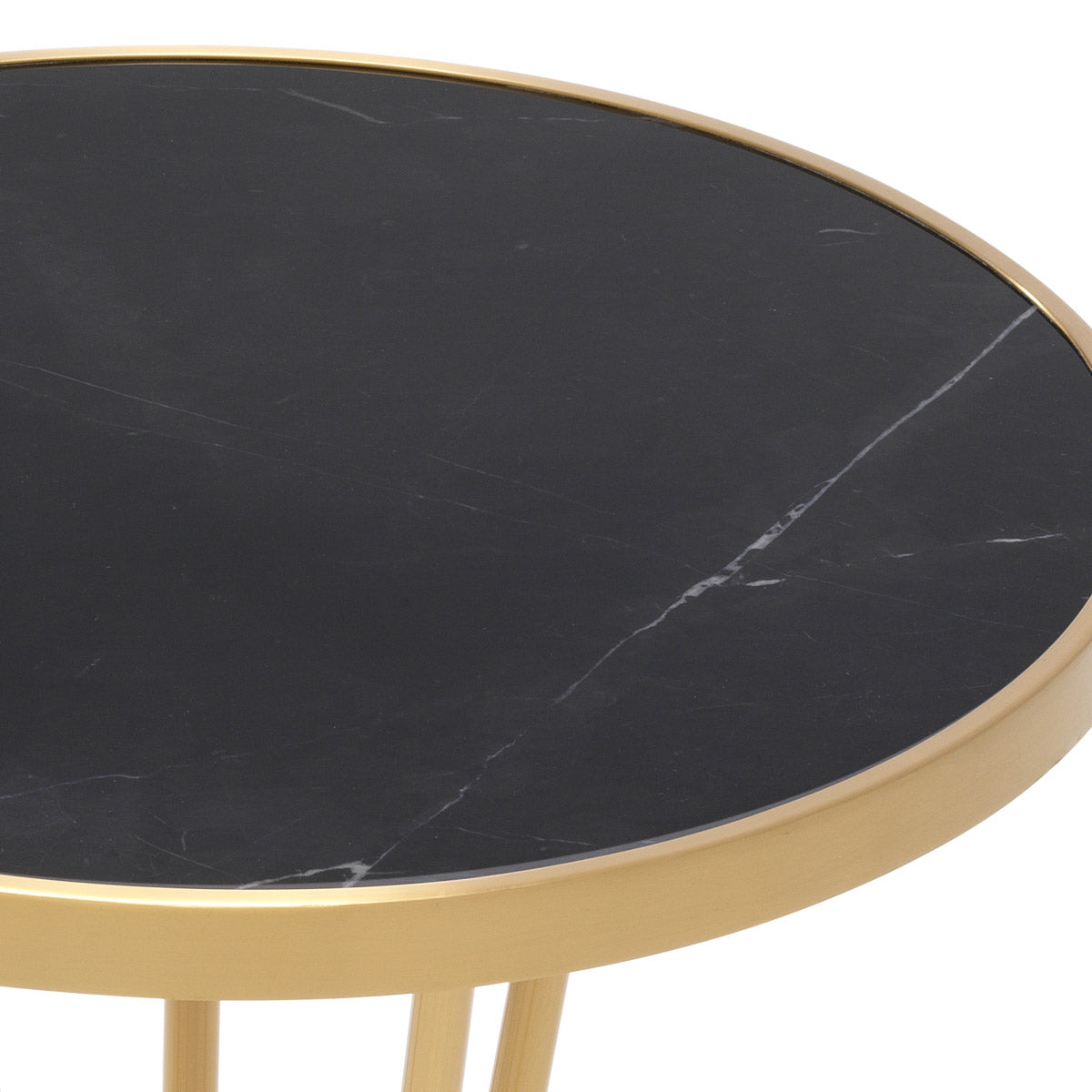 Eichholtz Side Table Horatio your aesthetic. Featuring a brushed brass finish, its tapered frame rests on a round base.