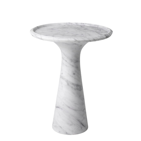 Eichholtz Side Table Pompano low Exuding Palm Springs aesthetic, the low Pompano Side Table recalls the atmosphere of the Californian