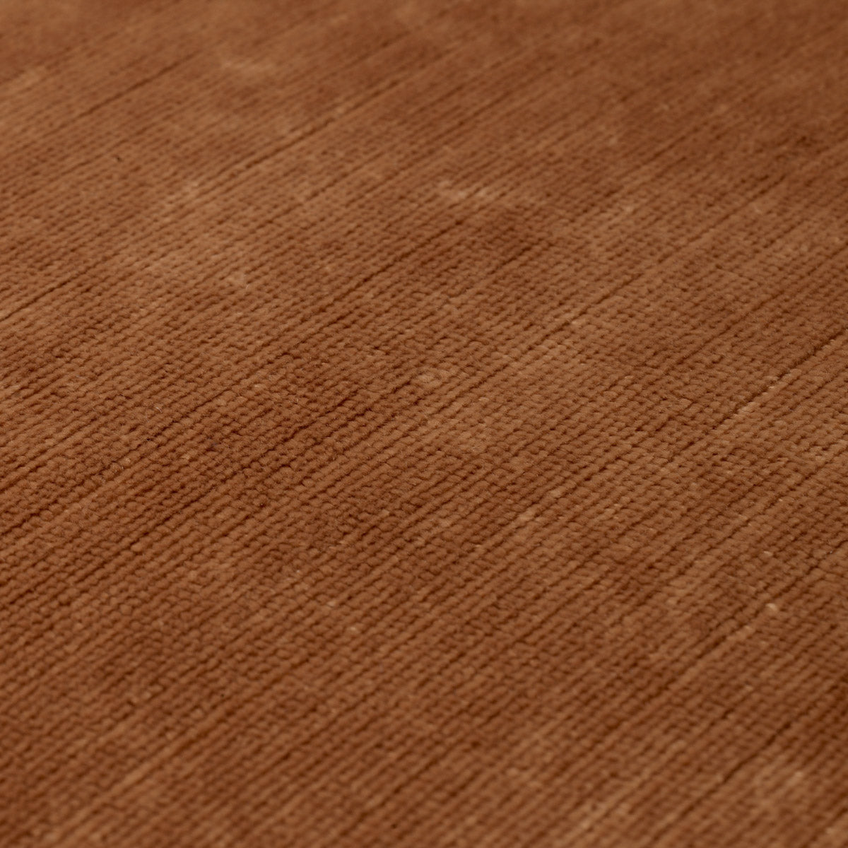 Eichholtz Sofa Belvedere with an eclectic and luxurious Uptown aesthetic. Presented in an opulent Wrey Velvet Copper, the