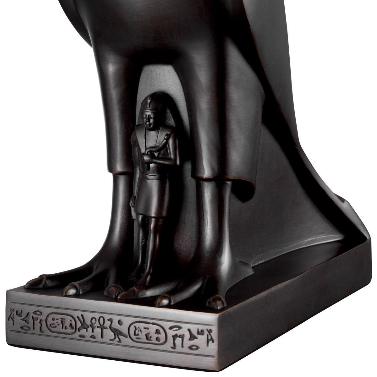 Eichholtz Table lamp Horus This regal lamp, which boasts a copper-bronze finish and a linen-mix shade cafted in the