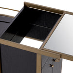 Eichholtz Trolley Bellini it easy to transport this cart through the home. Trolley Bellini Crafted by Eichholtz this