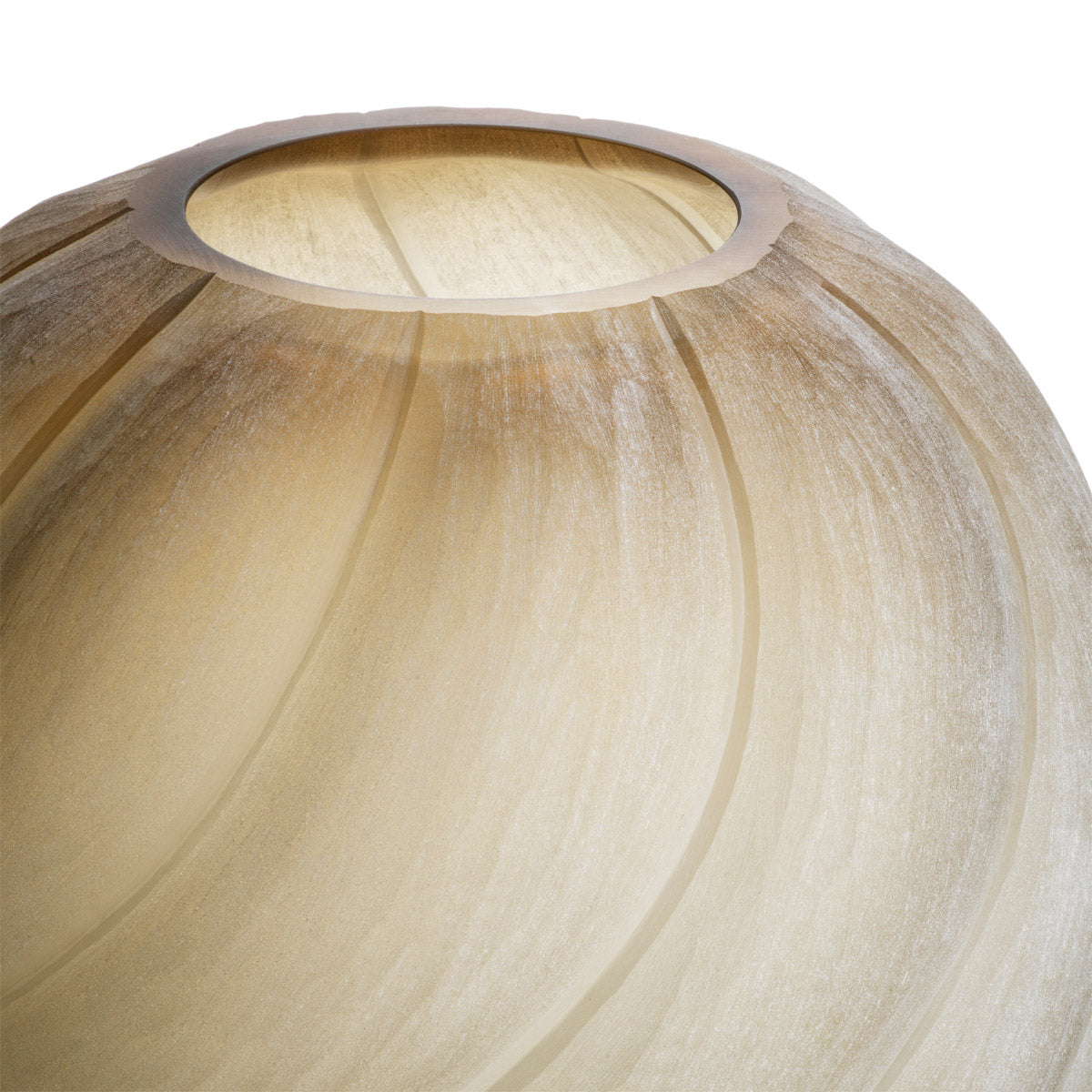 Eichholtz Vase Sicilia L elegance. Transform your space with its sheer, serene beauty. Vase Sicilia L Crafted by Eichholtz