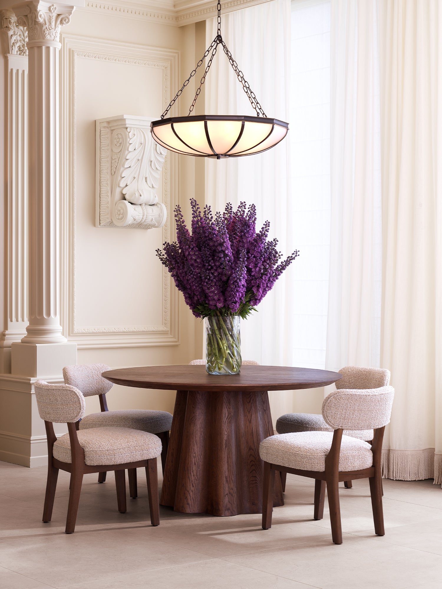 The Met x Eichholtz dining room